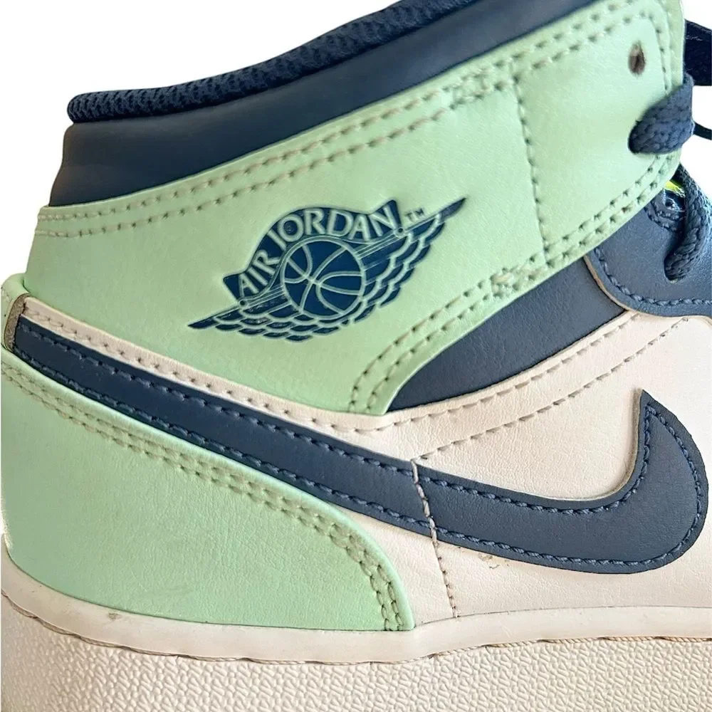 Nike Air Jordan 1 Old School Retro Blue and Light Green High Tops Size 4.5Y W6
